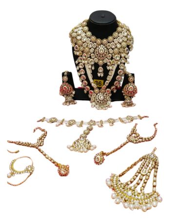 Grand Royal Kundan Bridal Jewelry Set